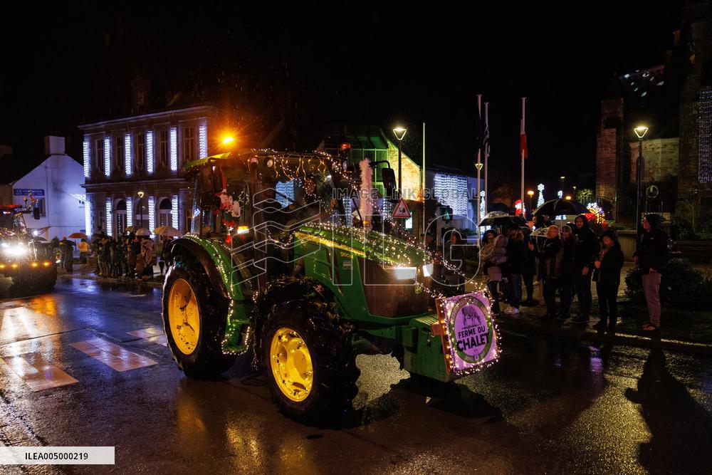 French Farmers Protest in a Christmas-style - Liffre