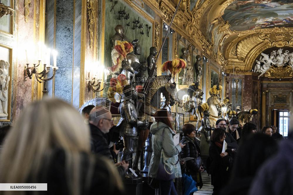 Visit to Galleria Beaumont and Royal Museums - Turin