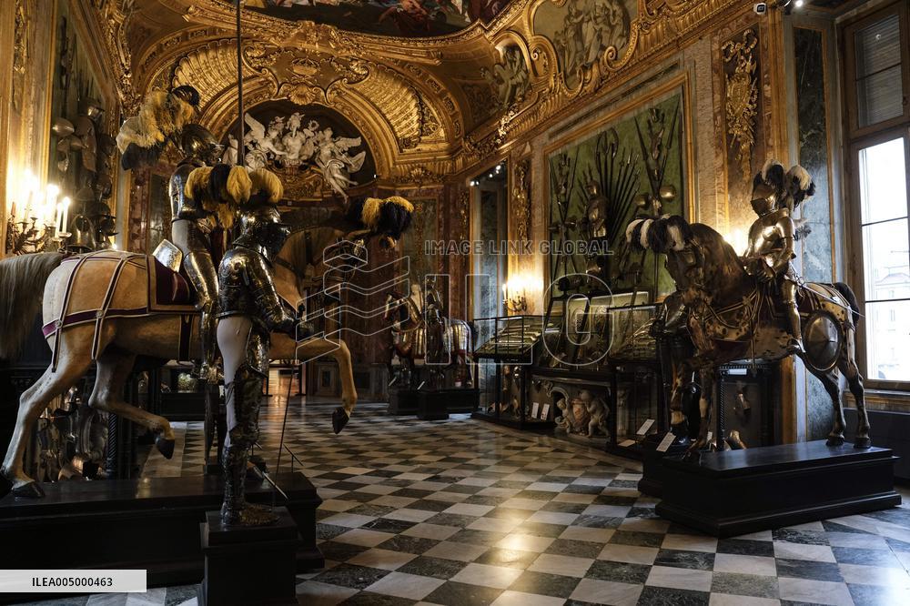 Visit to Galleria Beaumont and Royal Museums - Turin