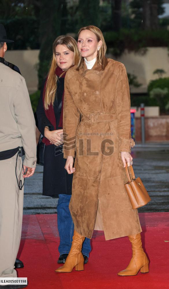 NO TABLOIDS - Princess Charlene and Prince Albert At Show Monaco Sous Les Etoiles - Monaco