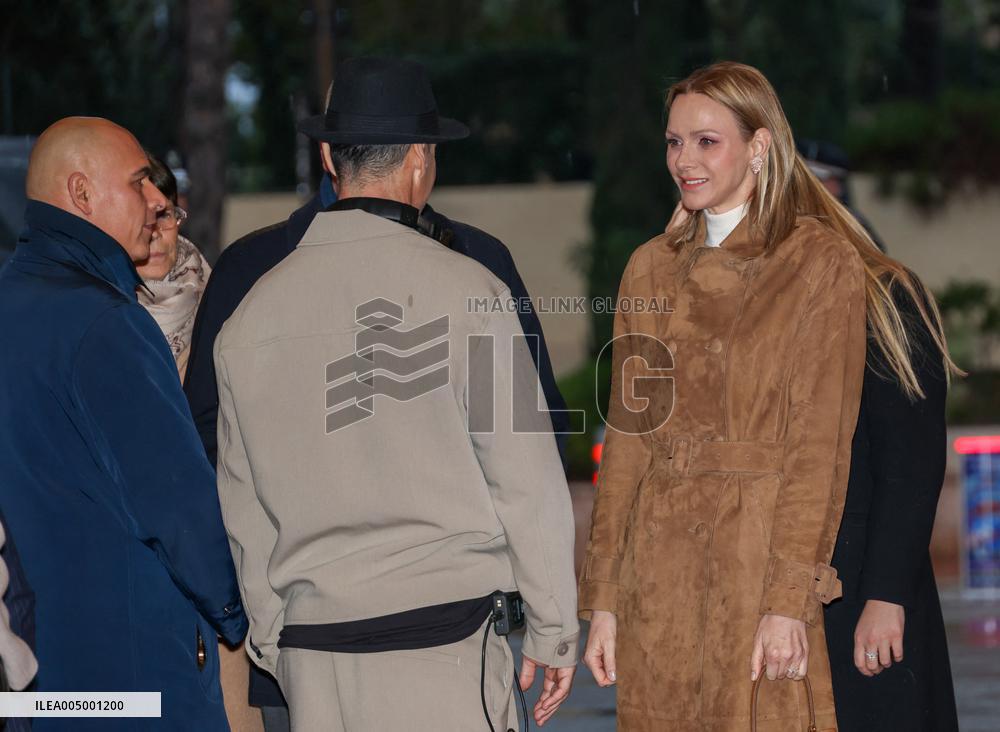 NO TABLOIDS - Princess Charlene and Prince Albert At Show Monaco Sous Les Etoiles - Monaco