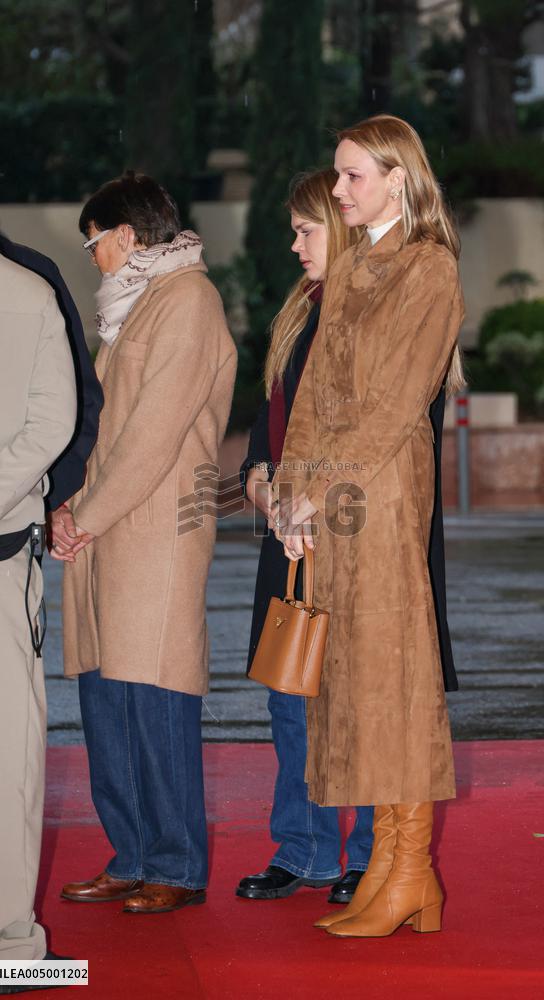 NO TABLOIDS - Princess Charlene and Prince Albert At Show Monaco Sous Les Etoiles - Monaco