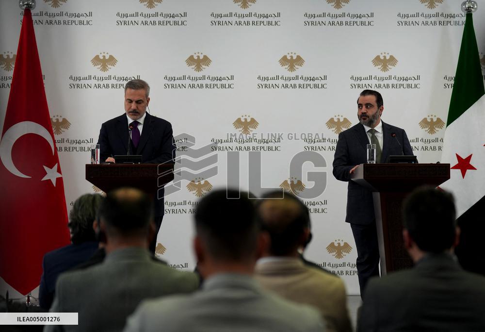 Syrian and Turkish Foreign Ministers' Press Conference - Damascus