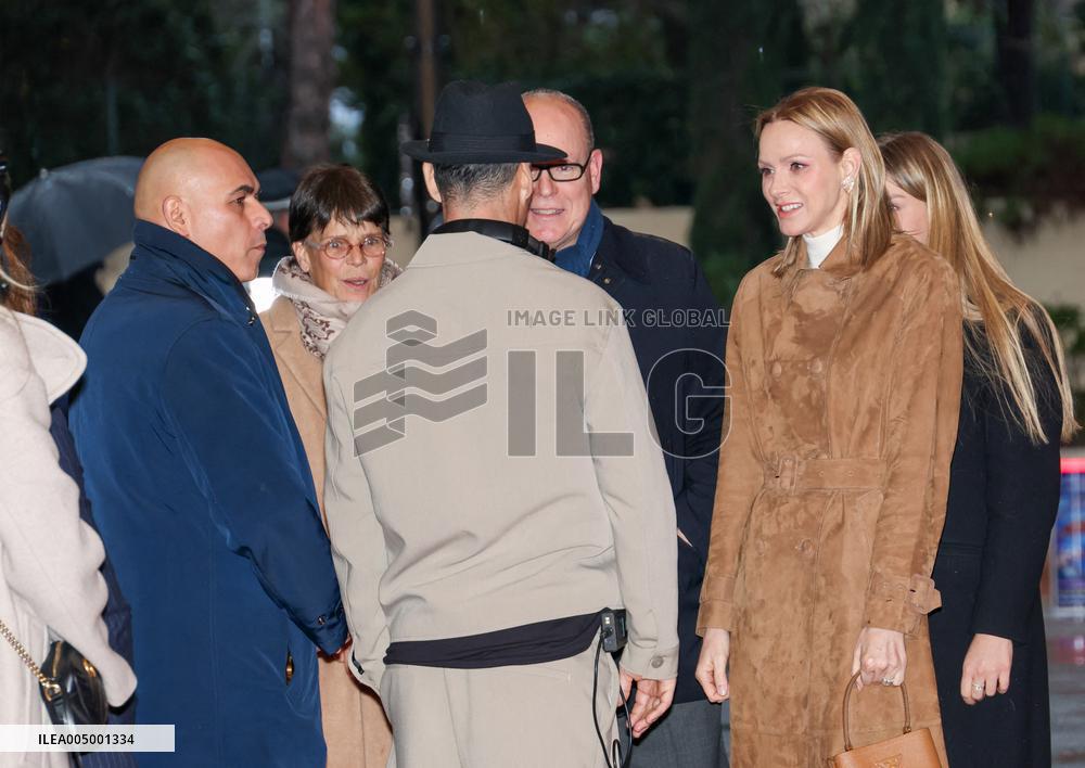 NO TABLOIDS - Princess Charlene and Prince Albert At Show Monaco Sous Les Etoiles - Monaco