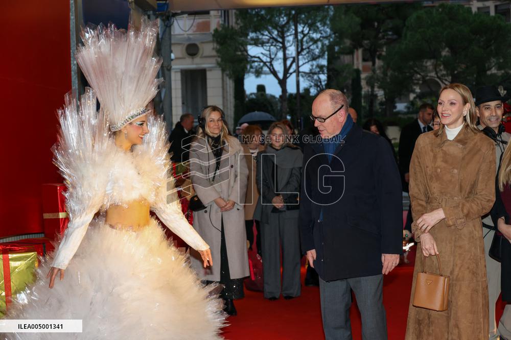 NO TABLOIDS - Princess Charlene and Prince Albert At Show Monaco Sous Les Etoiles - Monaco