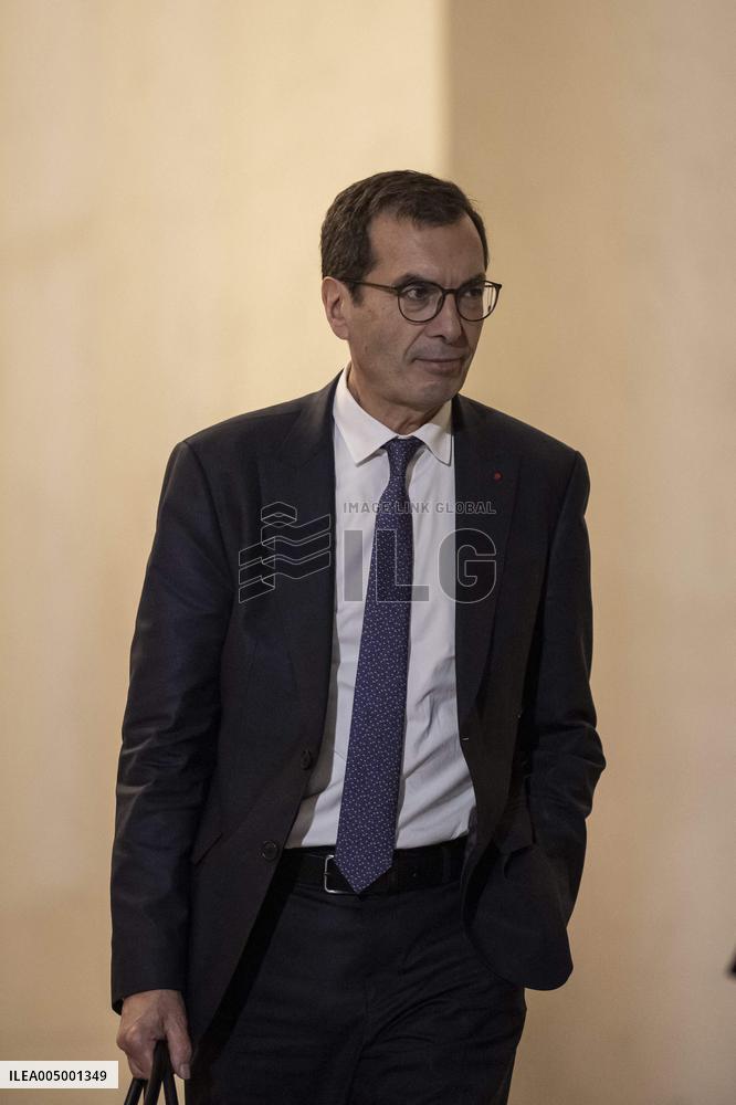 Cabinet meeting focused on the budget bill - Paris