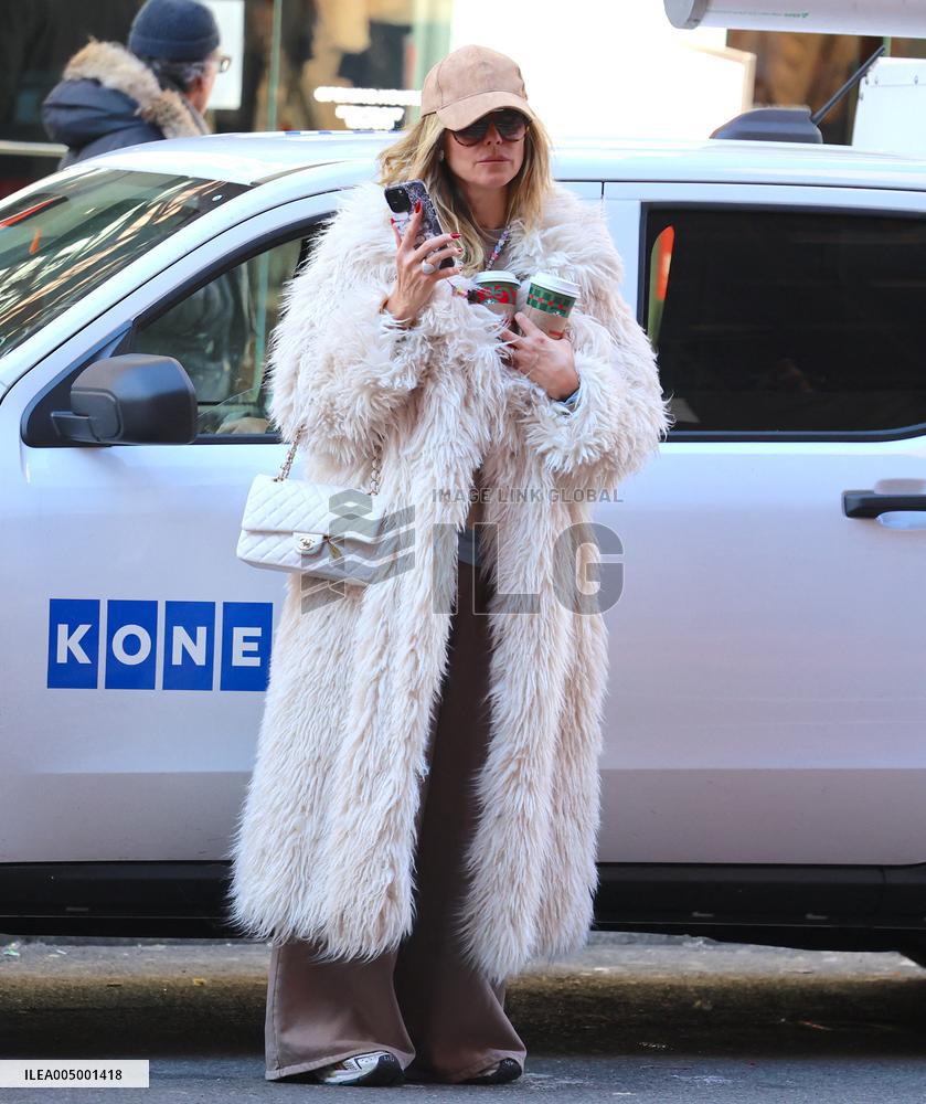 Heidi Klum with her children shopping in New York