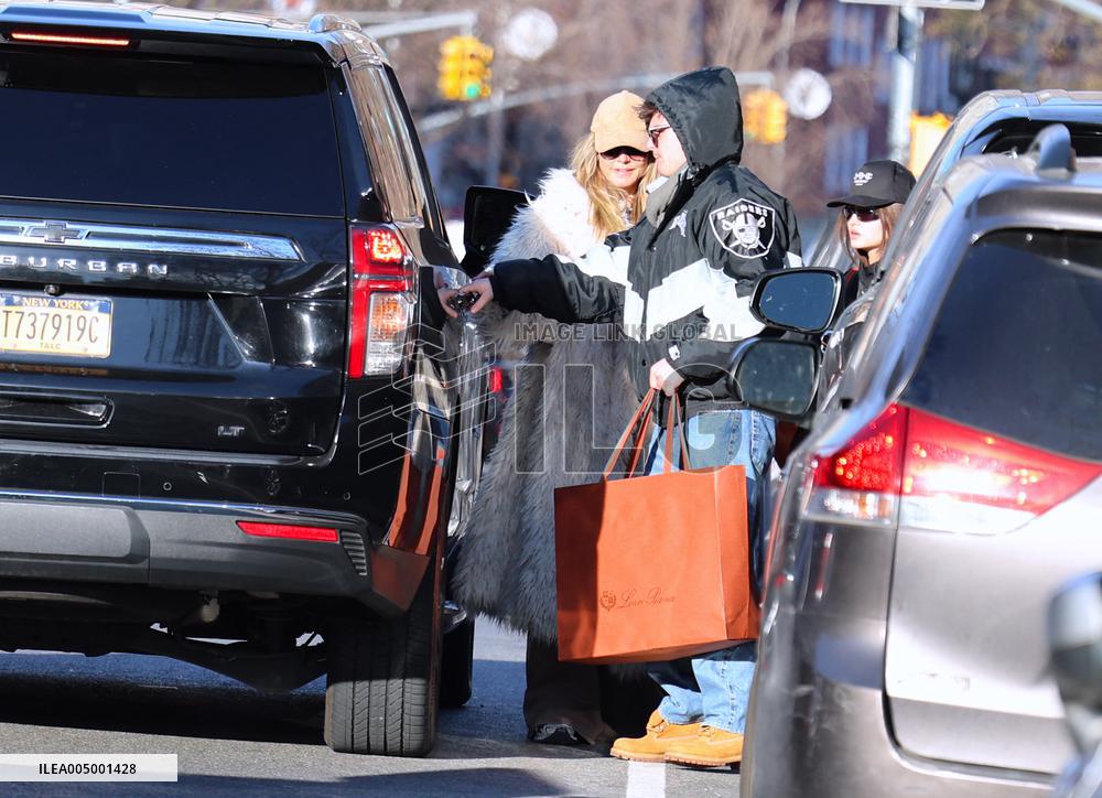 Heidi Klum with her children shopping in New York
