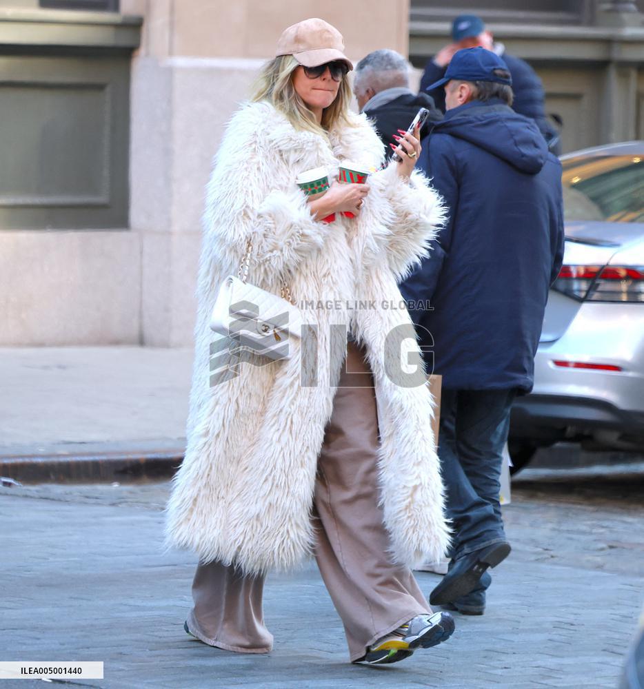 Heidi Klum with her children shopping in New York