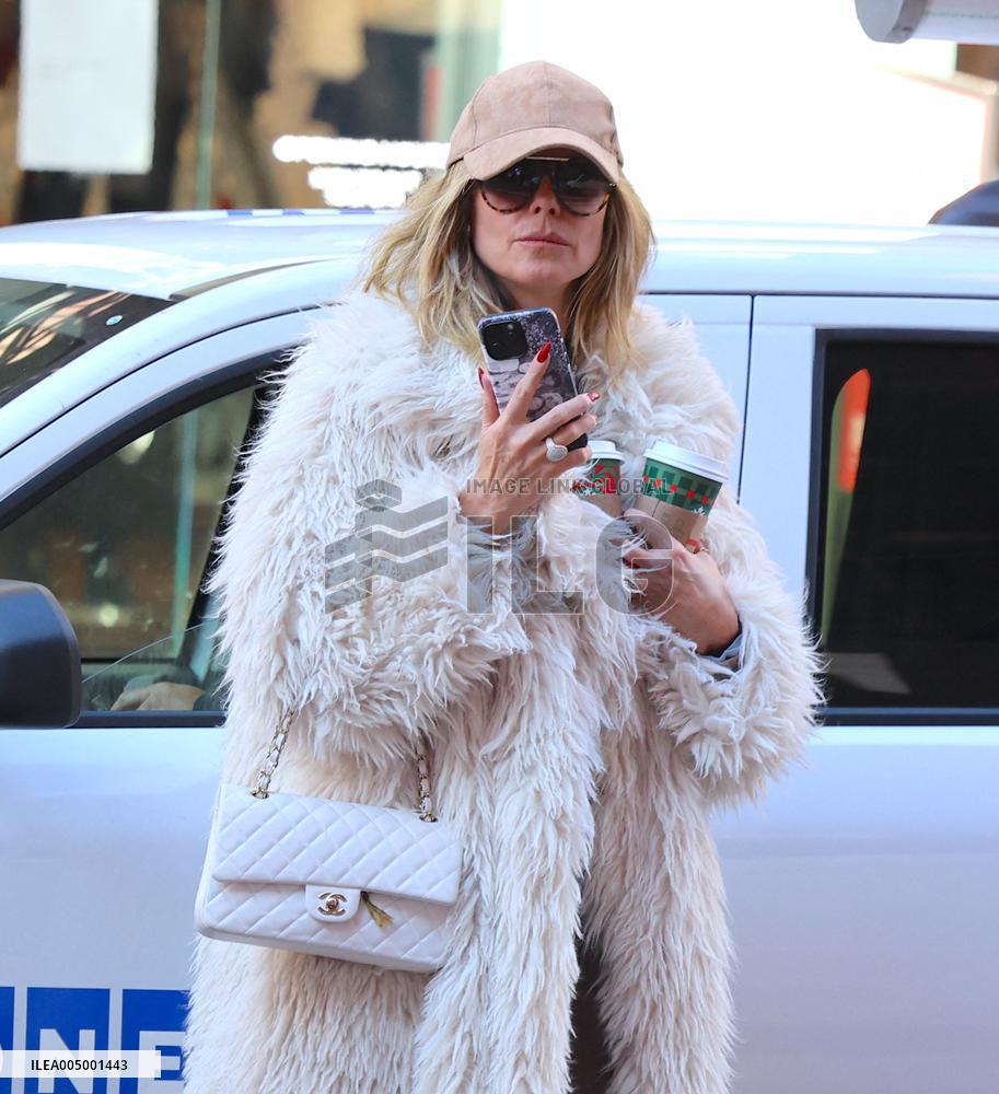 Heidi Klum with her children shopping in New York