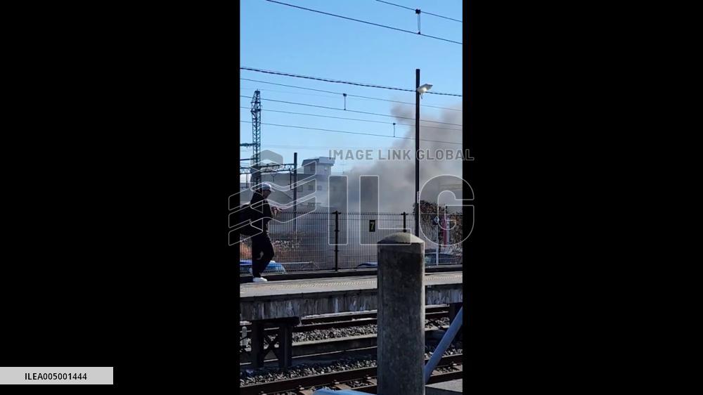 Japan: Car Bursts Into Flames After Hit by Train in Kyoto, Leaving Driver Dead 3