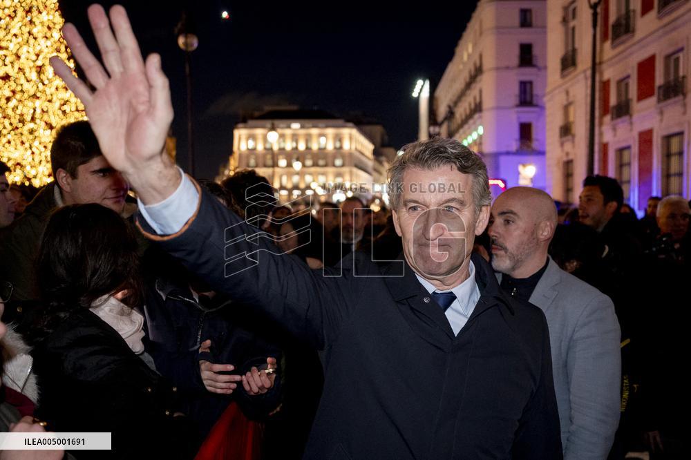 Hakuna Group Music Performs Christmas Carols - Madrid