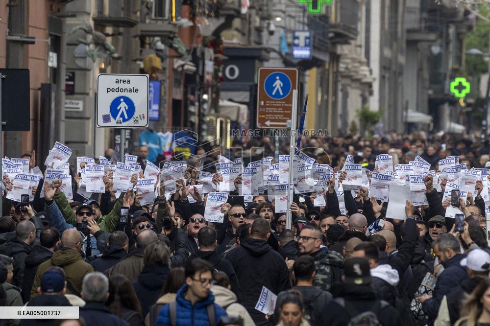 Ultras Groups Protest Travel Bans In Naples - Italy
