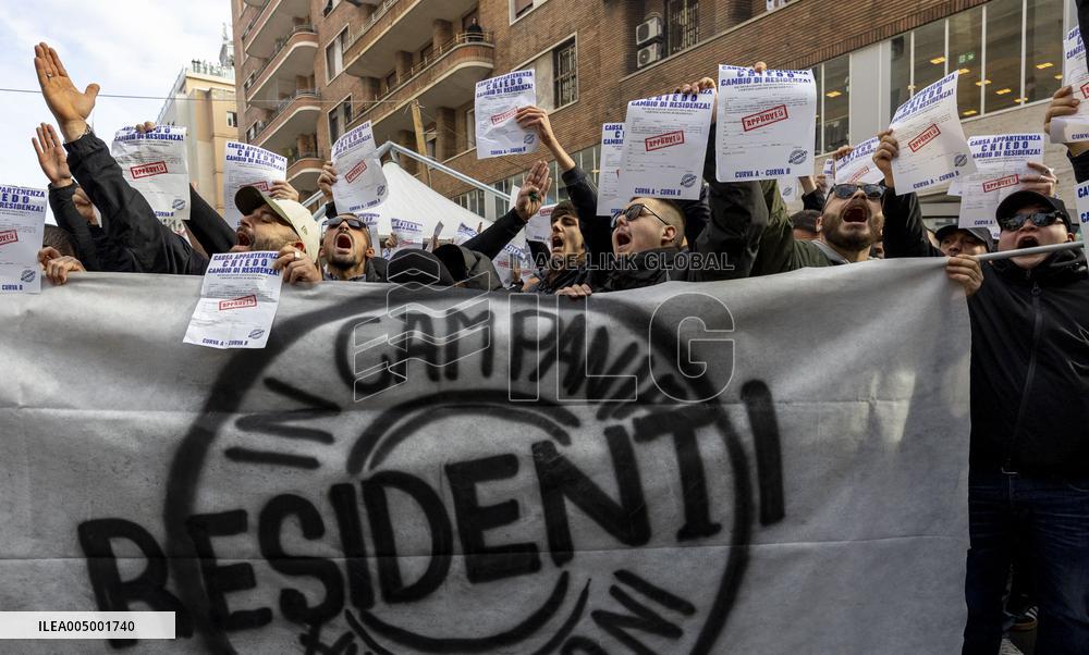 Ultras Groups Protest Travel Bans In Naples - Italy