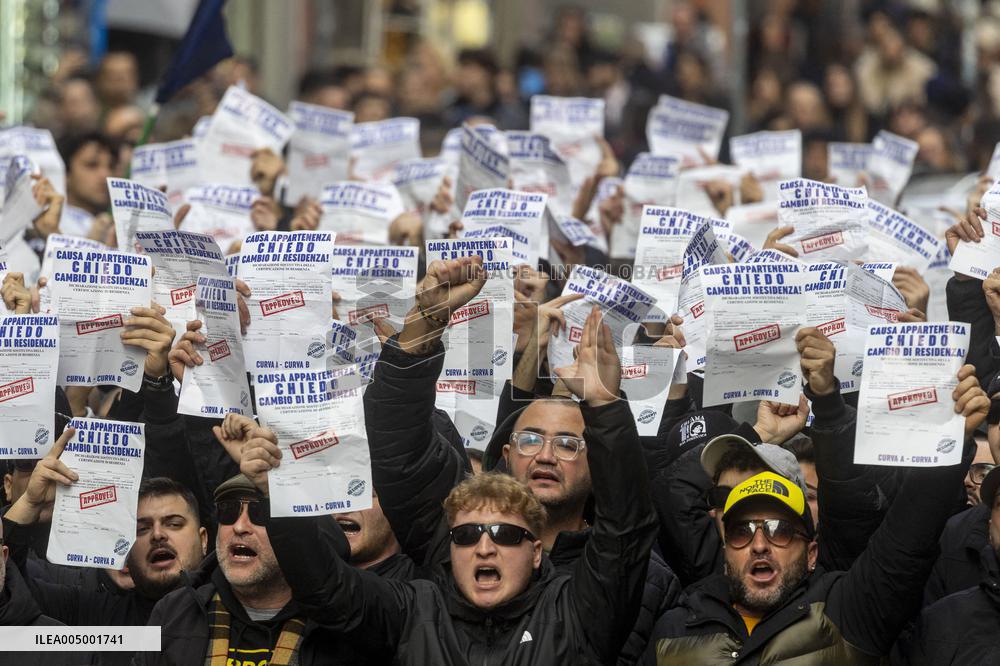 Ultras Groups Protest Travel Bans In Naples - Italy