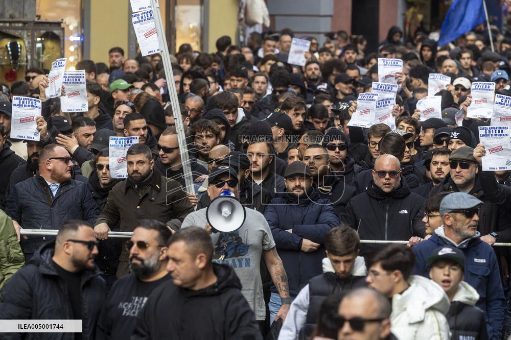 Ultras Groups Protest Travel Bans In Naples - Italy