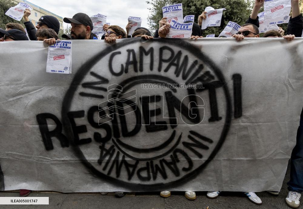 Ultras Groups Protest Travel Bans In Naples - Italy