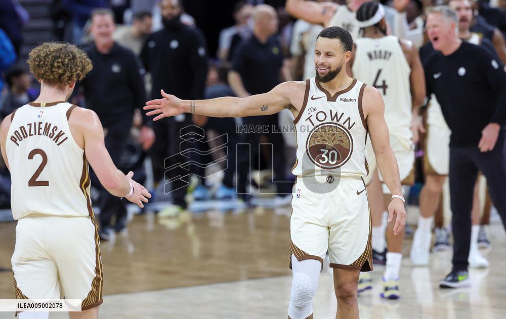 NBA - Golden State Warriors v Orlando Magic