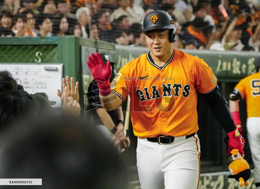 Baseball: Giants slugger Kazuma Okamoto