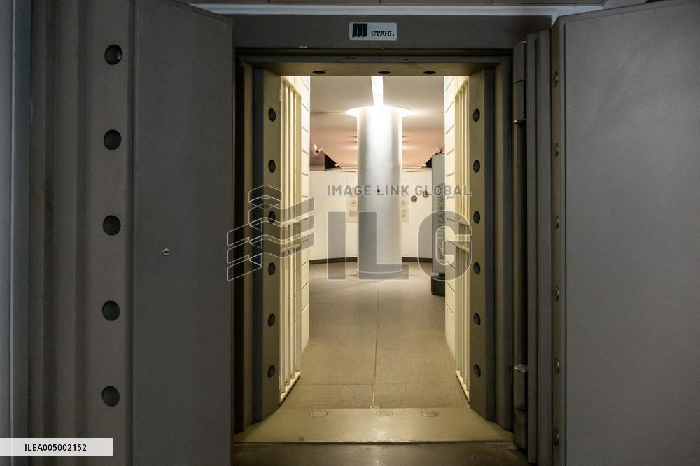 Medal Cabinet Reopens After Six-Year Hiatus - Rome