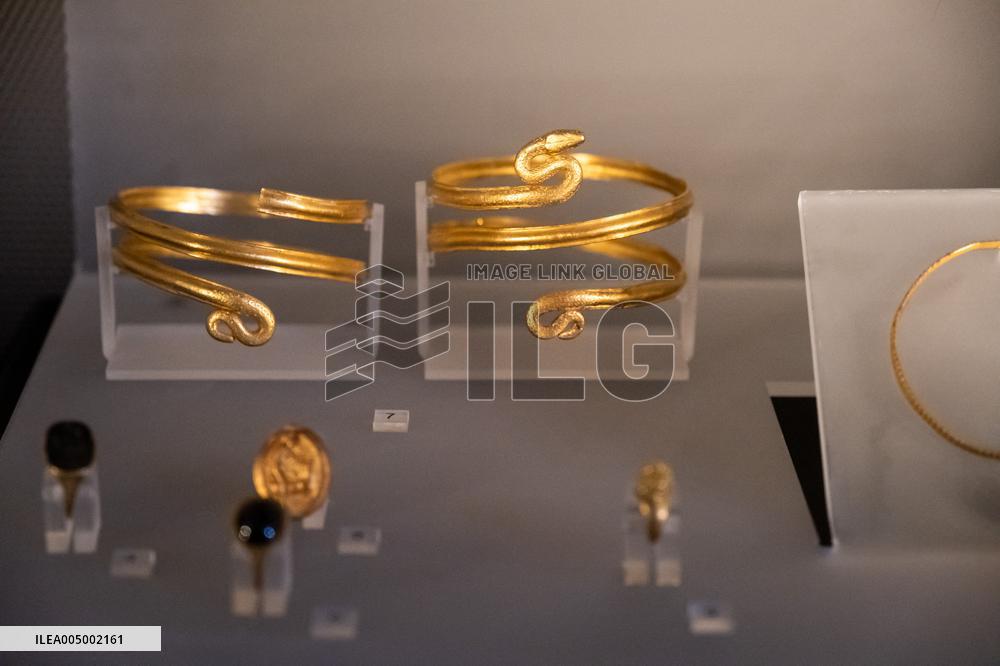 Medal Cabinet Reopens After Six-Year Hiatus - Rome