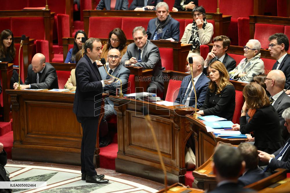 Questions to the government at the National Assembly - Paris