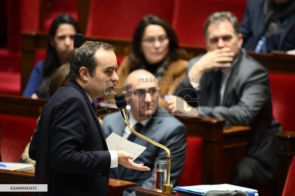 Questions to the government at the National Assembly - Paris