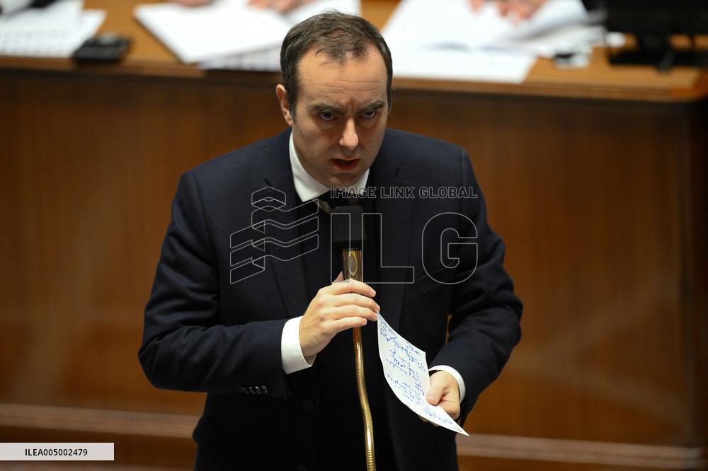 Questions to the government at the National Assembly - Paris