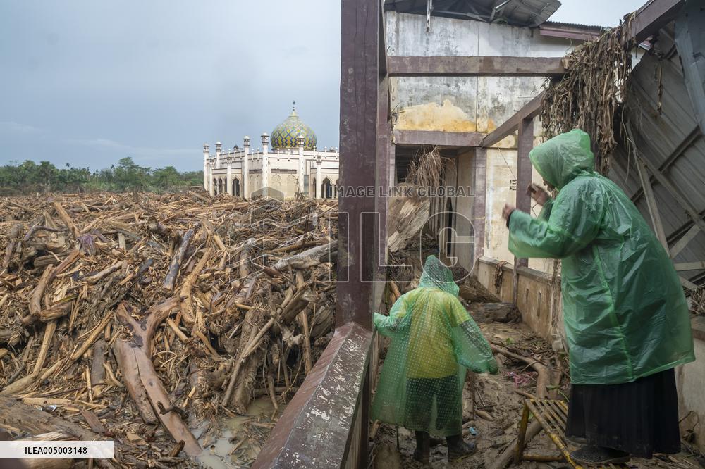 Flash Flood Aftermath In Aceh Tamiang - Indonesia