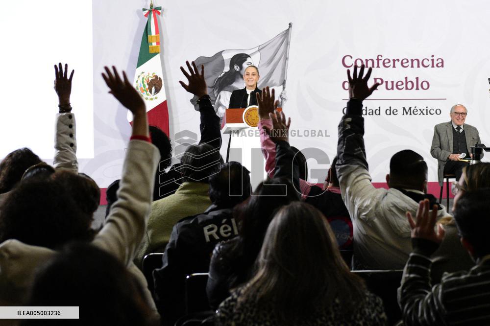 Mexican President Claudia Sheinbaum Holds Briefing Conference - Mexico