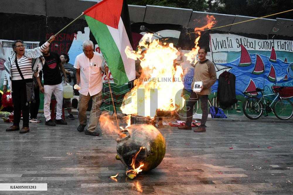 Activists Hold A Protest In Support Palestine - Mexico City