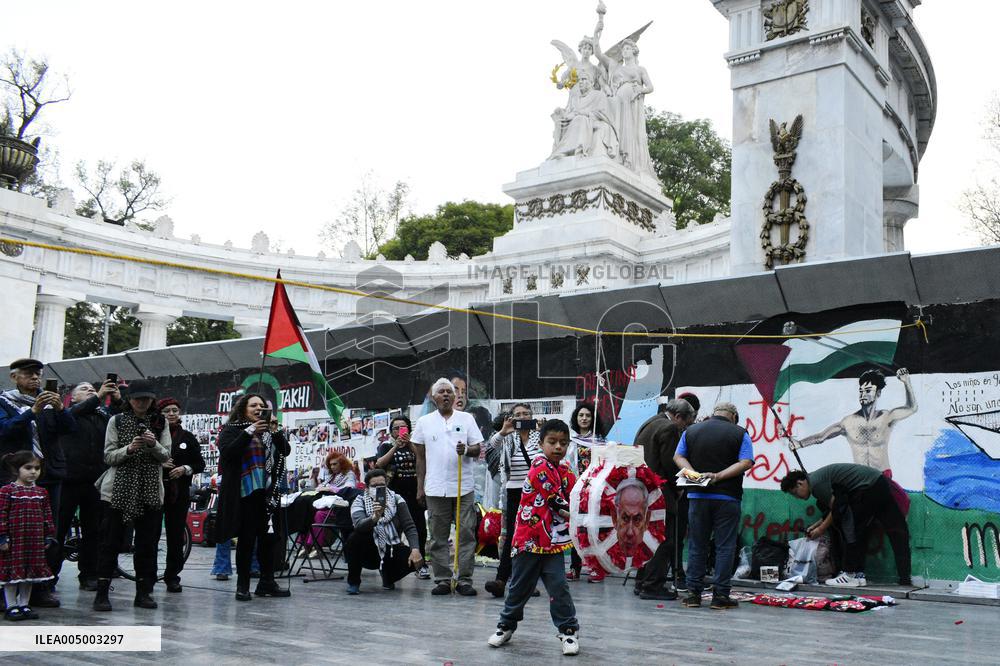 Activists Hold A Protest In Support Palestine - Mexico City
