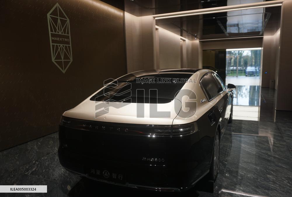 HUAWEI MAEXTRO S800 Sedan