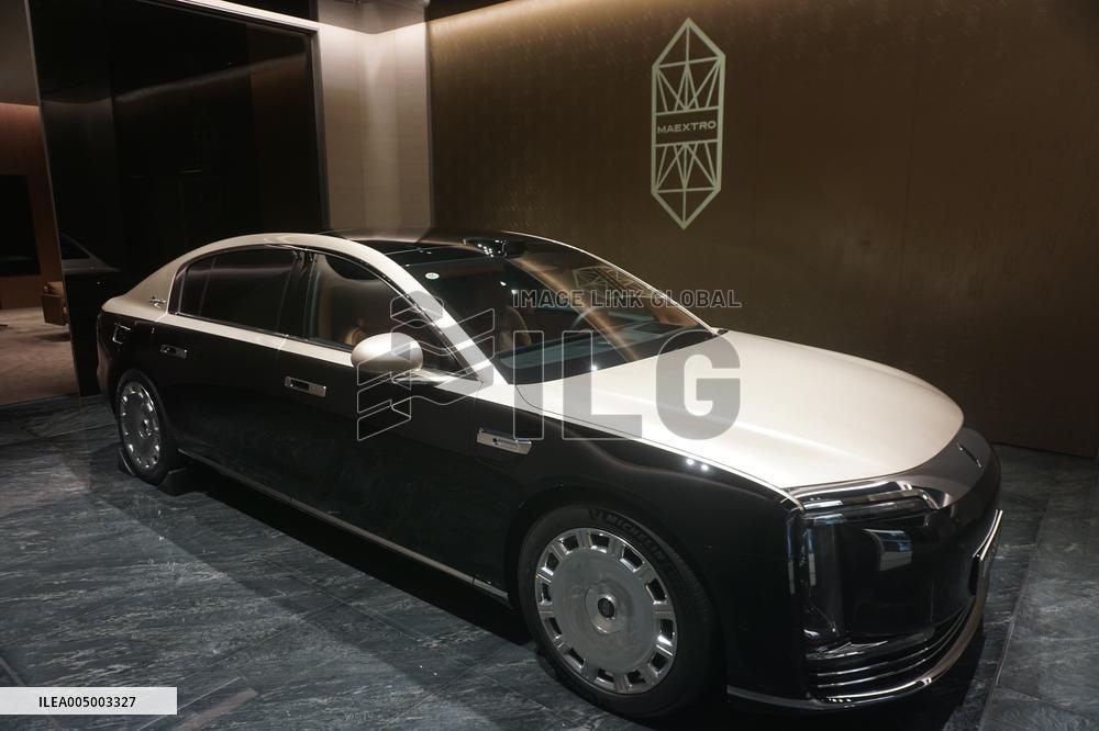 HUAWEI MAEXTRO S800 Sedan