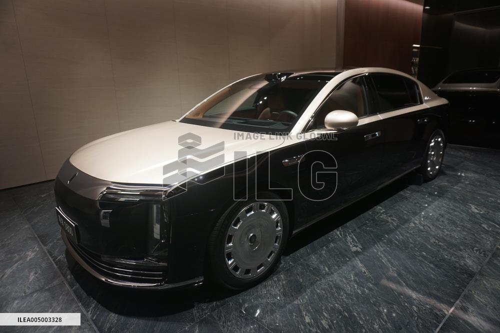 HUAWEI MAEXTRO S800 Sedan