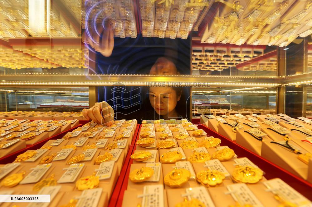 Gold Store