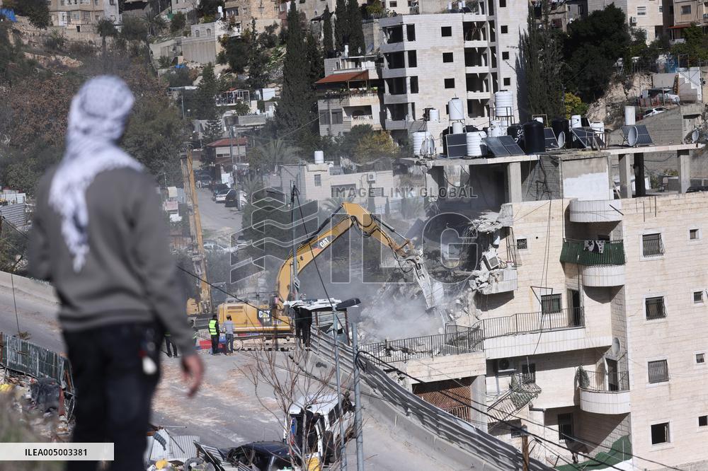 Forced Demolition Reported In Jerusalem - Israel