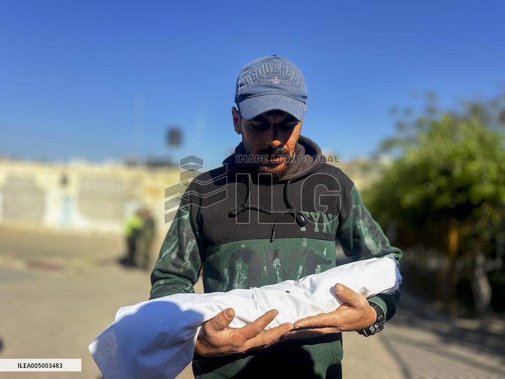 Infant Dead Because of Hypothermia - Gaza