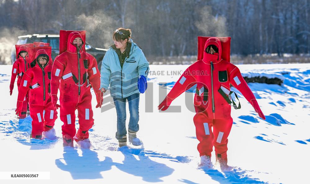Extreme Cold Ice Floating