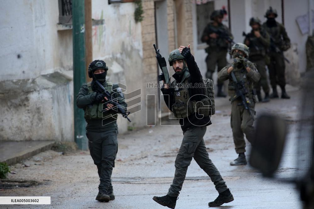 Israeli Forces Engage In Nablus - Palestine