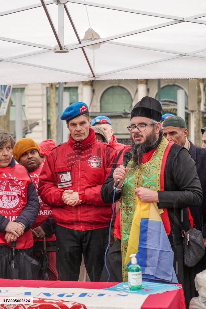 Interfaith Prayer With Food Distribution In Milano - Italy