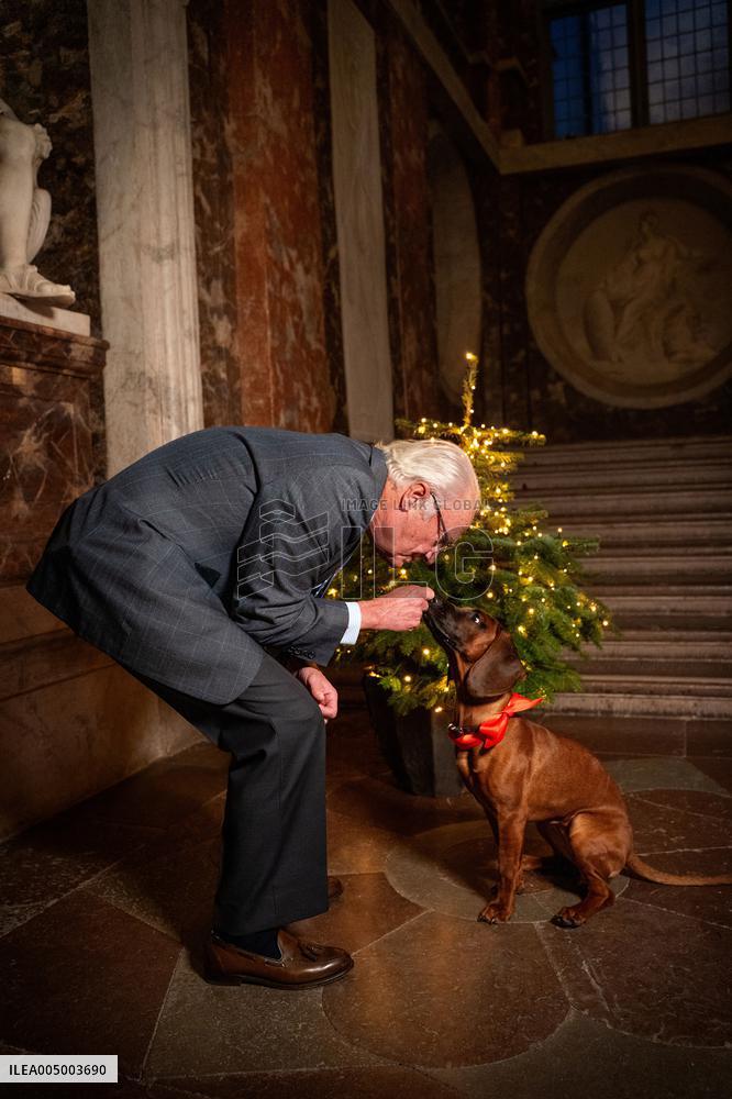 THE ROYAL COUPLE CHRISTMAS