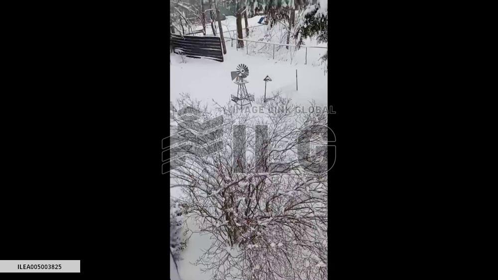 US: Winter Storm Brings Snow to Maine on Christmas Eve