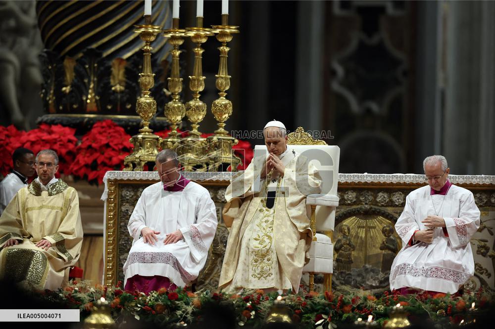 Pope Leo XIV presides over Christmas Mass - Vatica