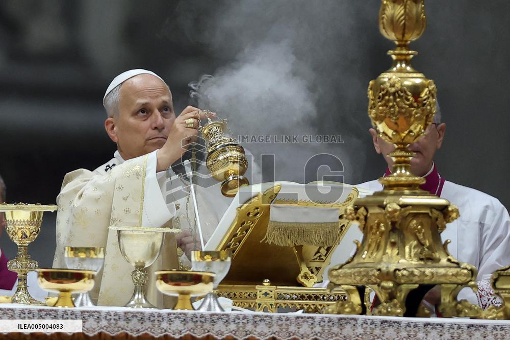 Pope Leo XIV presides over Christmas Mass - Vatica