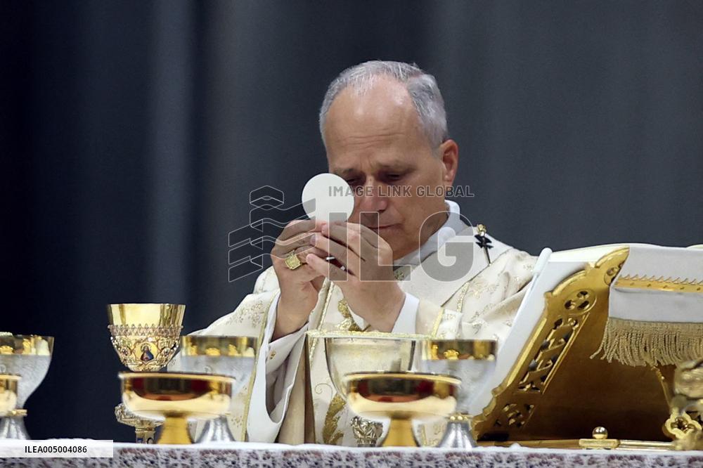 Pope Leo XIV presides over Christmas Mass - Vatica