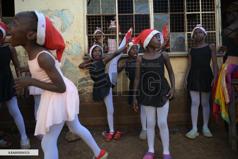 Christmas Ballet Performance at the Kibera Slum - Nairobi