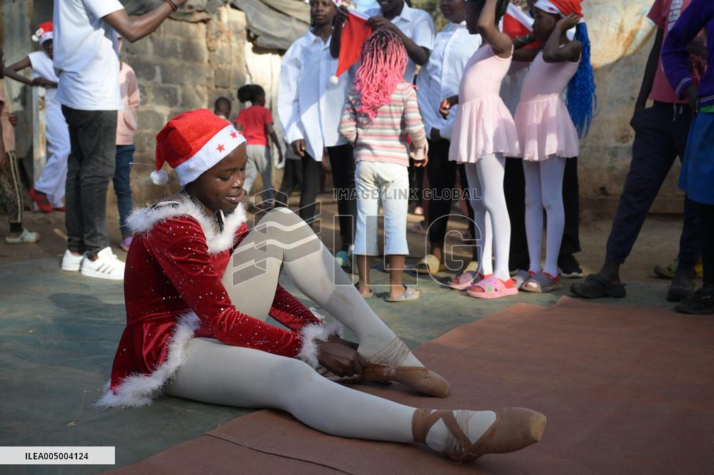 Christmas Ballet Performance at the Kibera Slum - Nairobi