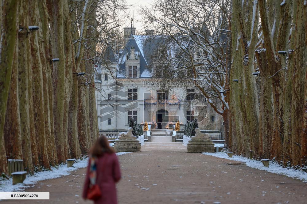 Snow-covered Chateau de Chenonceau on Christmas Morning