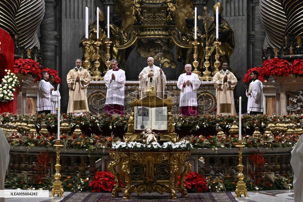 Pope Leo XIV Celebrates Christmas Morning Mass - Vatican
